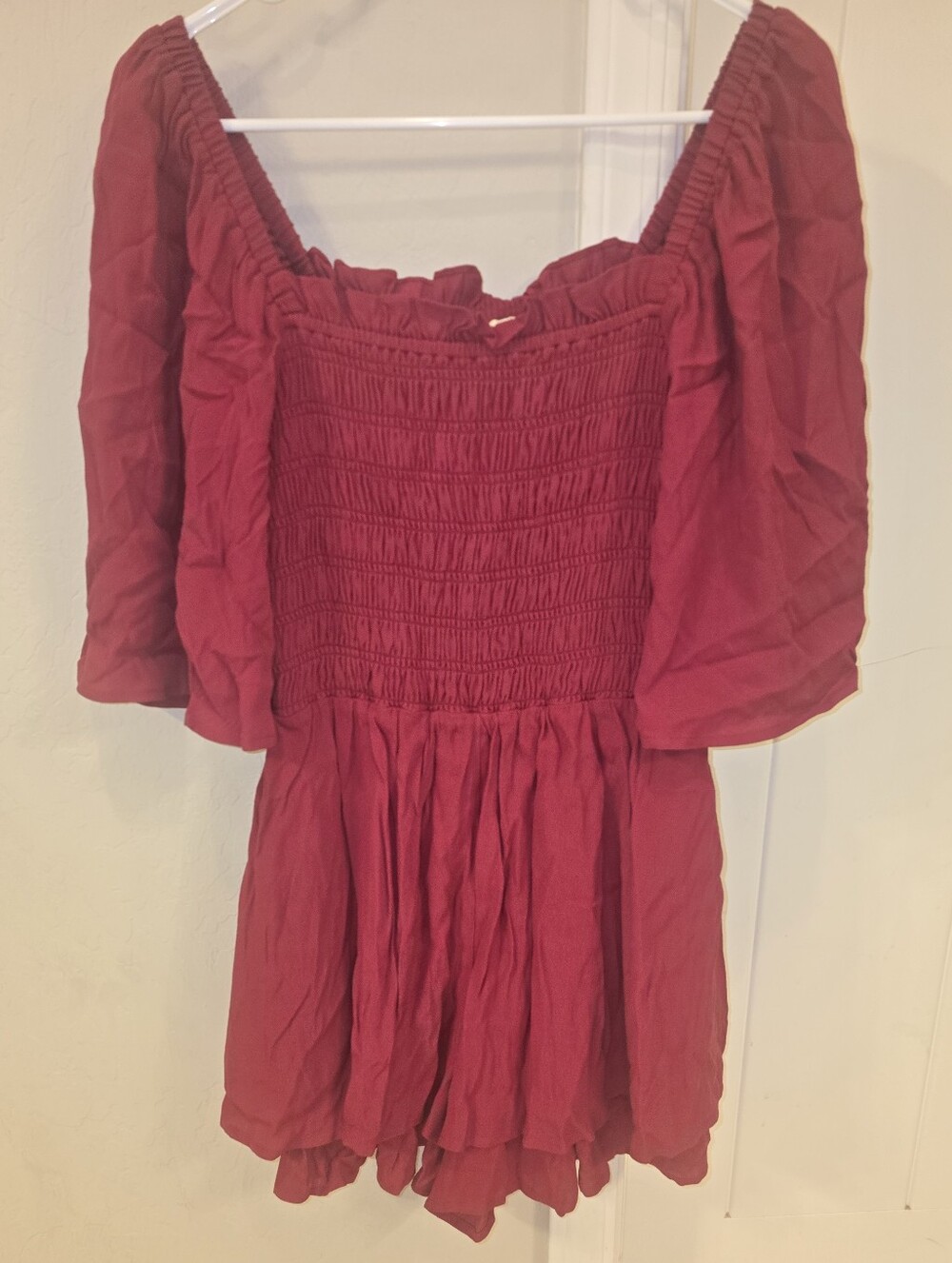 NWOT La'ven Smocked Puff-Sleeve Romper Size: Small